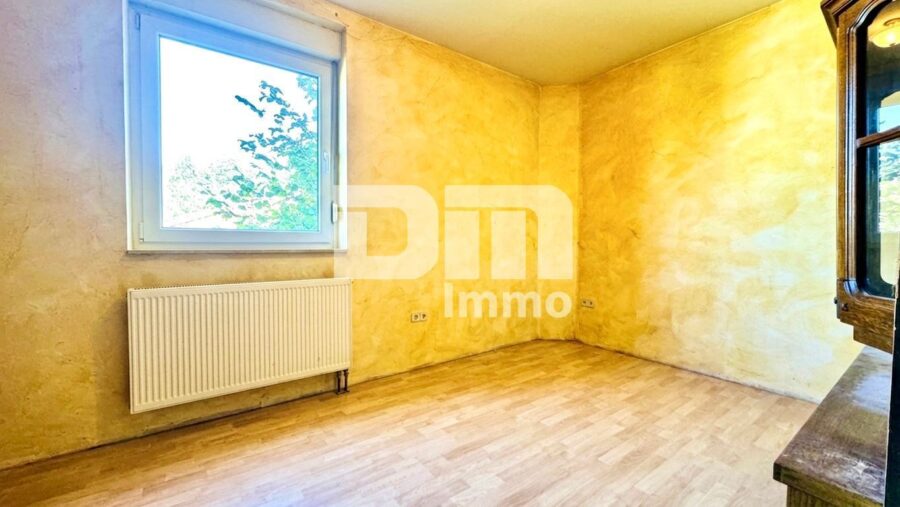 Moderner Wohntraum in ruhiger, naturnaher Sackgassenendlage mit Panoramablick über die Stadt - EG Gästezimmer / Büro